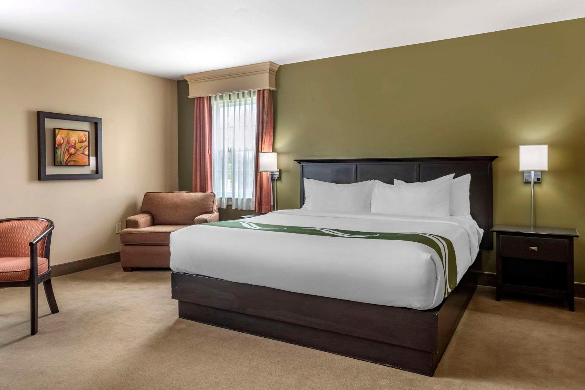 Quality Inn & Suites Quispamsis Rothesay Екстериор снимка