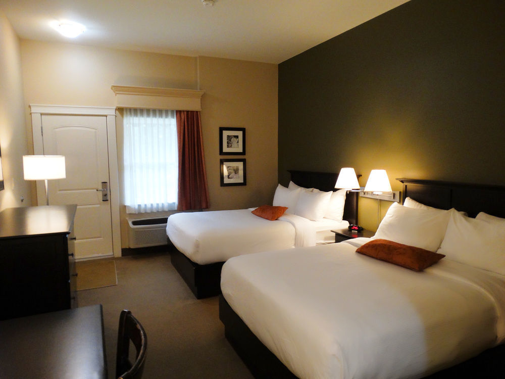 Quality Inn & Suites Quispamsis Rothesay Екстериор снимка